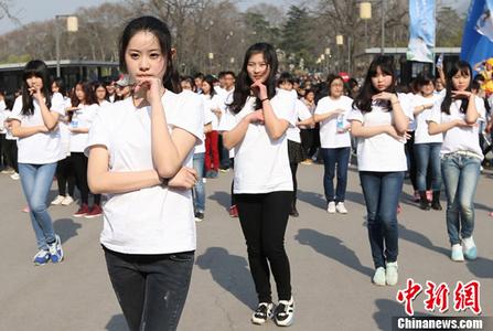 越老越妖！萨拉赫仅用17场达成双10数据 五大联赛第一人